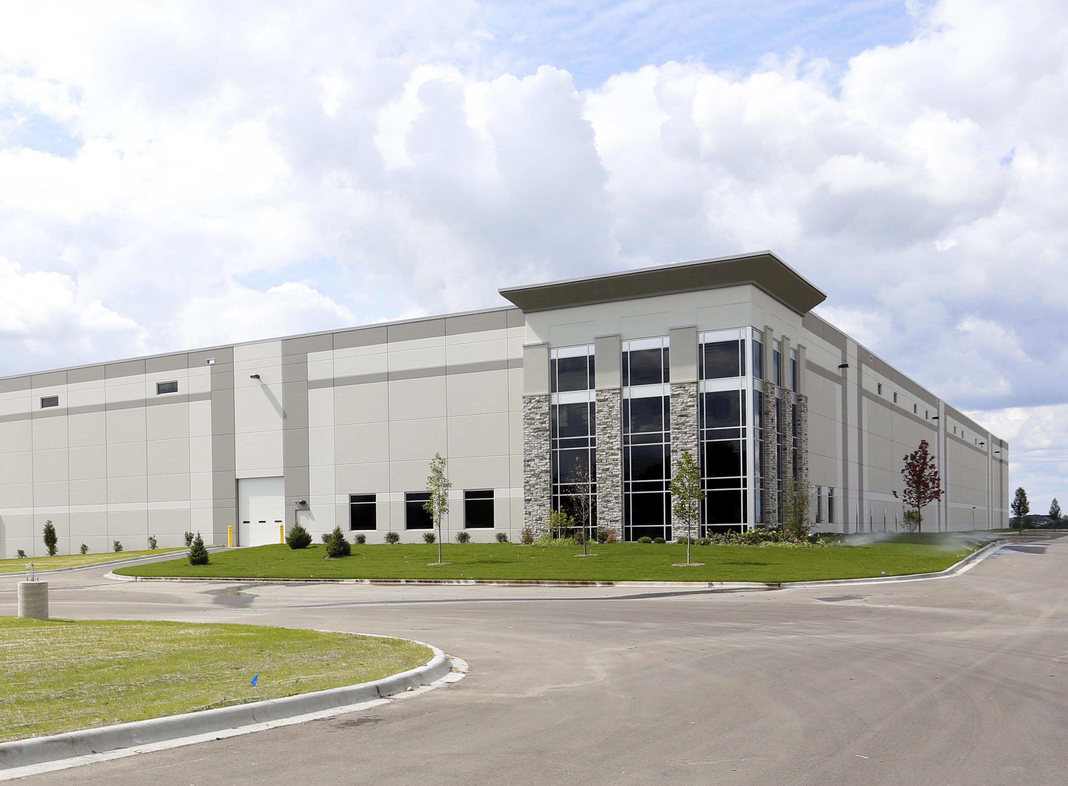 ML Realty Partners Acquires 302,354 Square Foot Industrial Building in ...